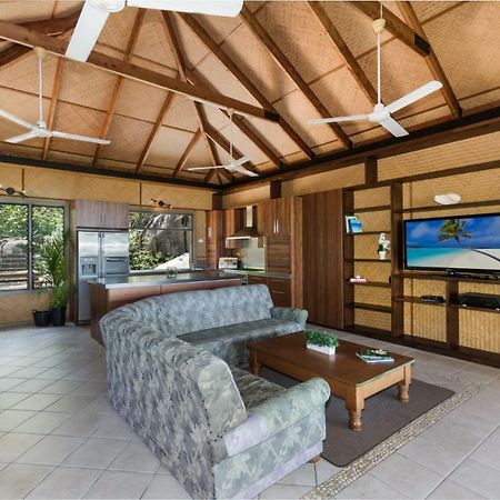 Absolute Beachfront Horseshoe Bay Exterior photo